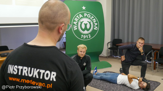 Kursy pierwszej pomocy dla trenerów
Szkolenie z pierwszej pomocy w klubie sportowym